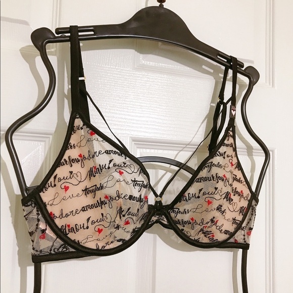 💖Victoria Secret Very Sexy Unlined Plunge - Picture 2 of 5